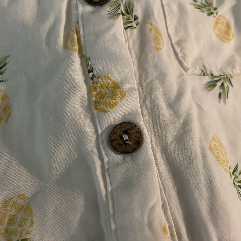 Bright White Pineapple Hawaiian Shirt - Picture 4 of 9